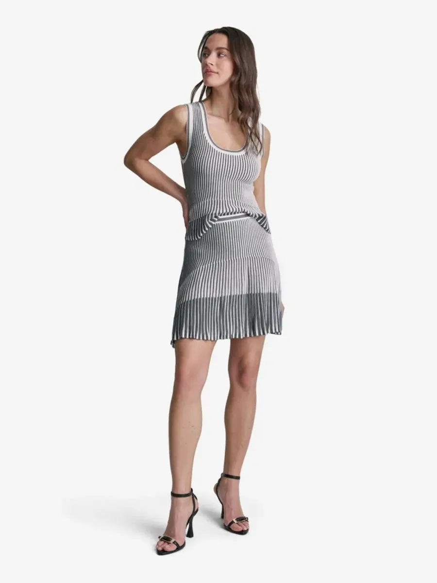 Женская плиссированная мини-юбка А-силуэта BCBG — изображение 2 из 12, белый