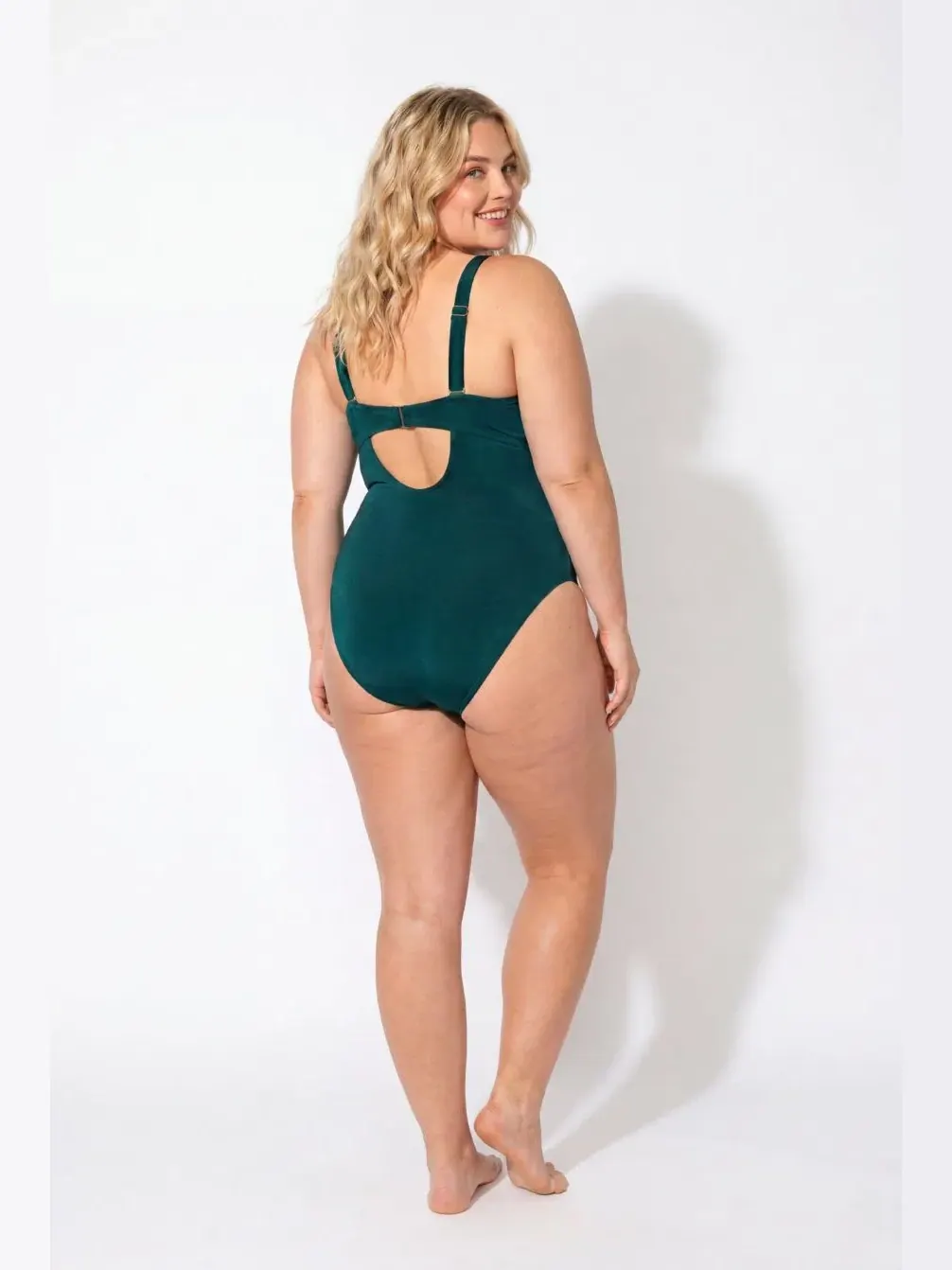 Женский слитный купальник с блестящим кольцом на косточках Swimsuits For All — изображение 2 из 3, мульти
