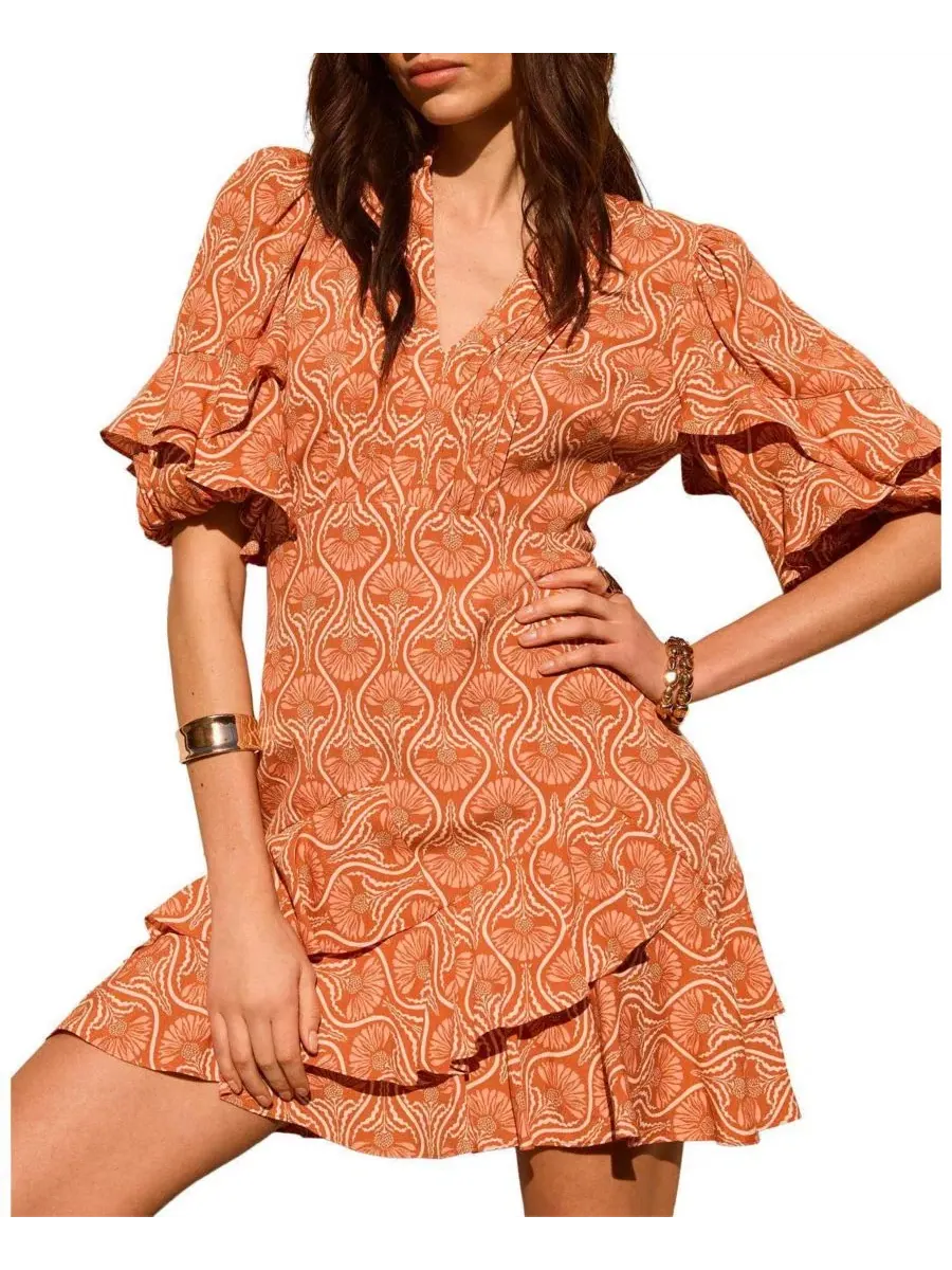 Платье мини с рюшами и V-образным вырезом, модель Printed Ruffle V-Neck Mini Dress Mint Velvet — изображение 3 из 3