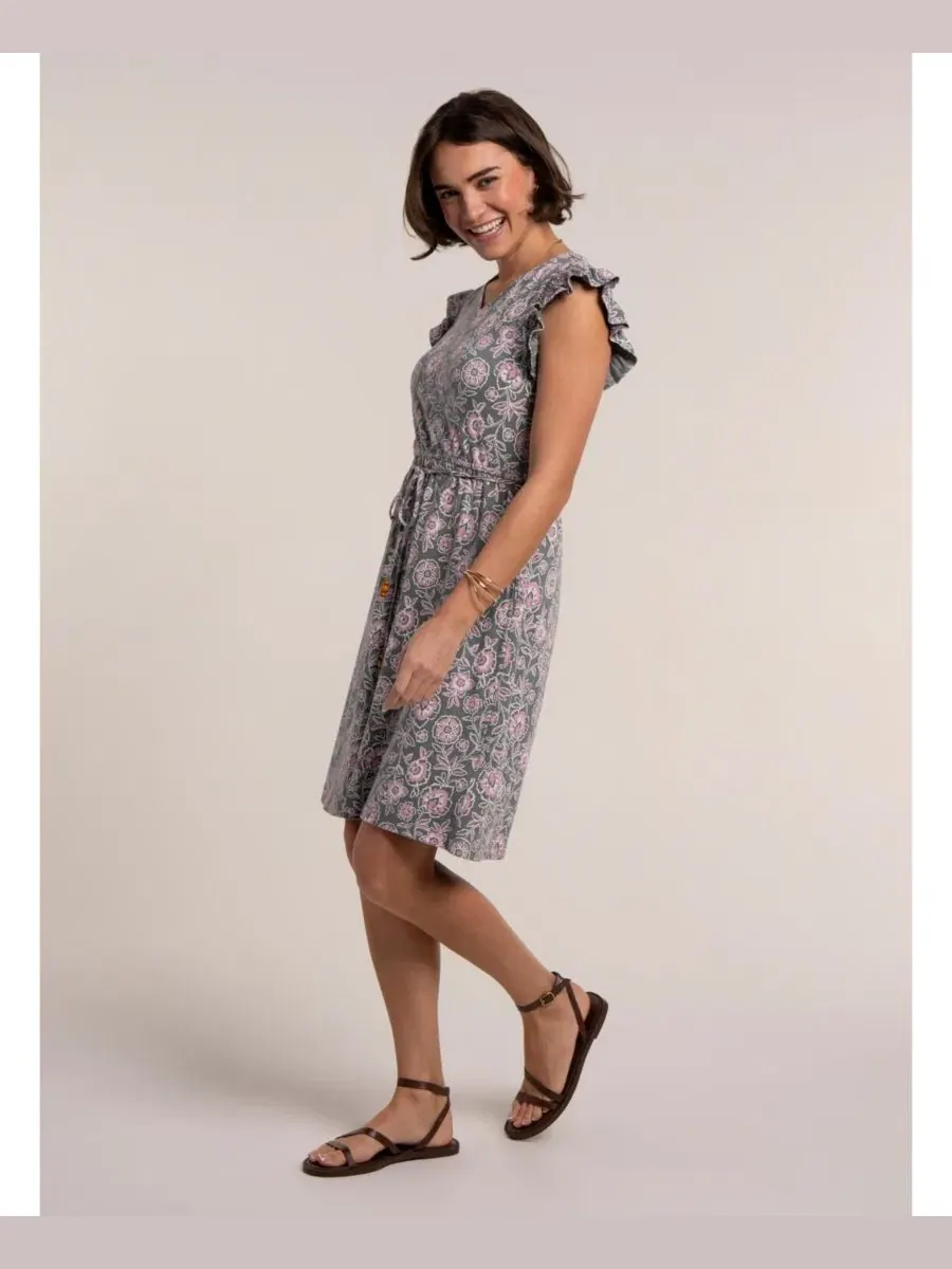 Платье с V-образным вырезом и рюшами Manoela Floral Print Brakeburn — изображение 4 из 8, хаки