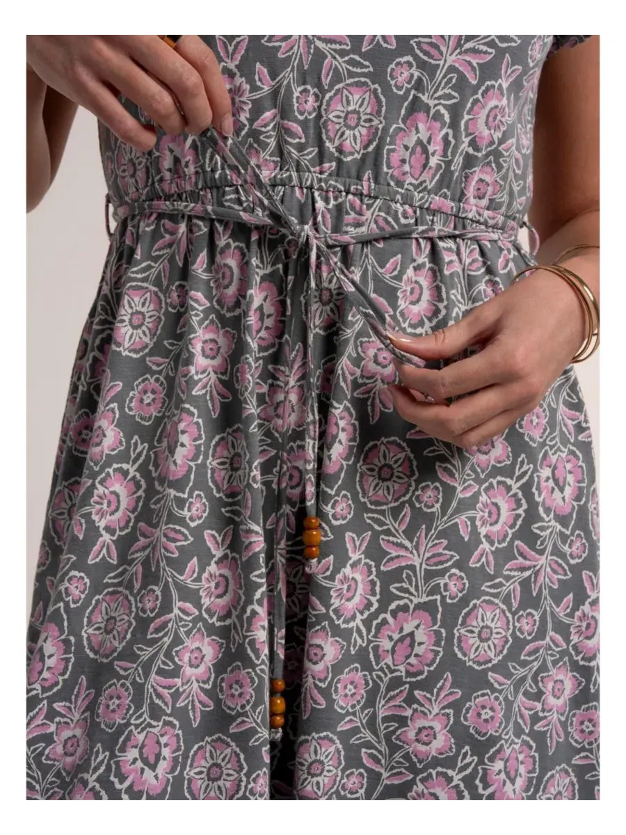 Платье с V-образным вырезом и рюшами Manoela Floral Print Brakeburn — изображение 5 из 8, хаки