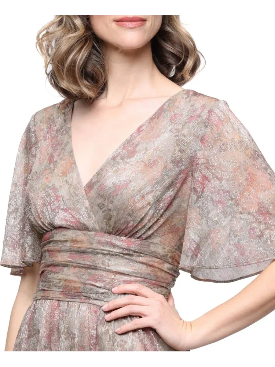 Платье длинное с V-образным вырезом и рукавом-воланами SL Fashions — изображение 2 из 3, золотистый мульти
