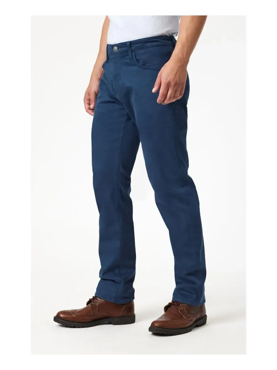 Mavi Jeans Мужские повседневные брюки Zach прямого кроя из саржи цвета «небесный» — изображение 2 из 6, индиго