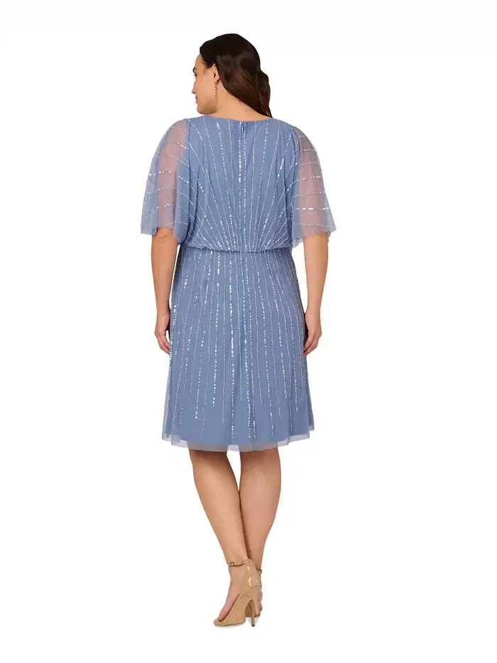 Платье короткое с запахом и бисером Plus Size Adrianna Papell — изображение 2 из 5, синий