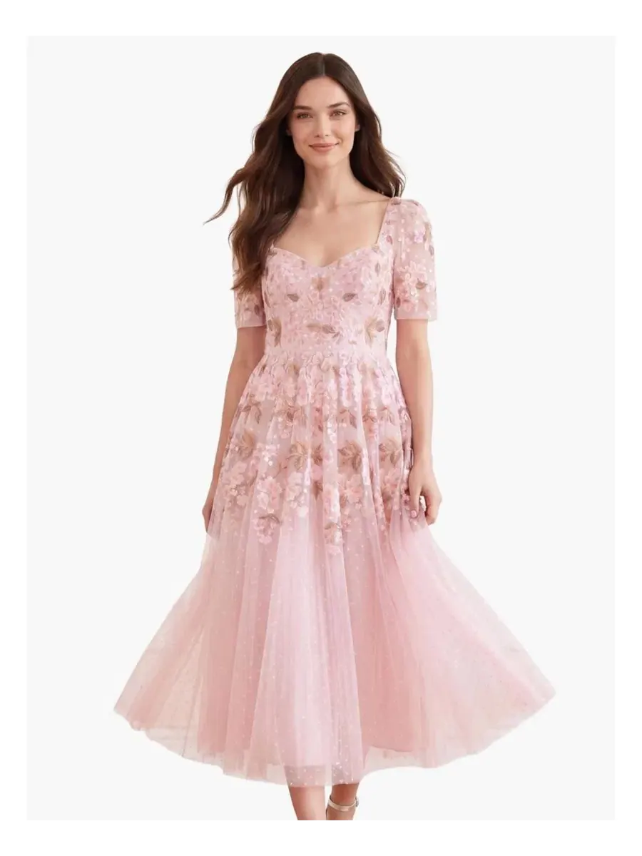 Платье с коротким рукавом Wisteria Sweetheart Needle & Thread — изображение 1 из 4, розовый
