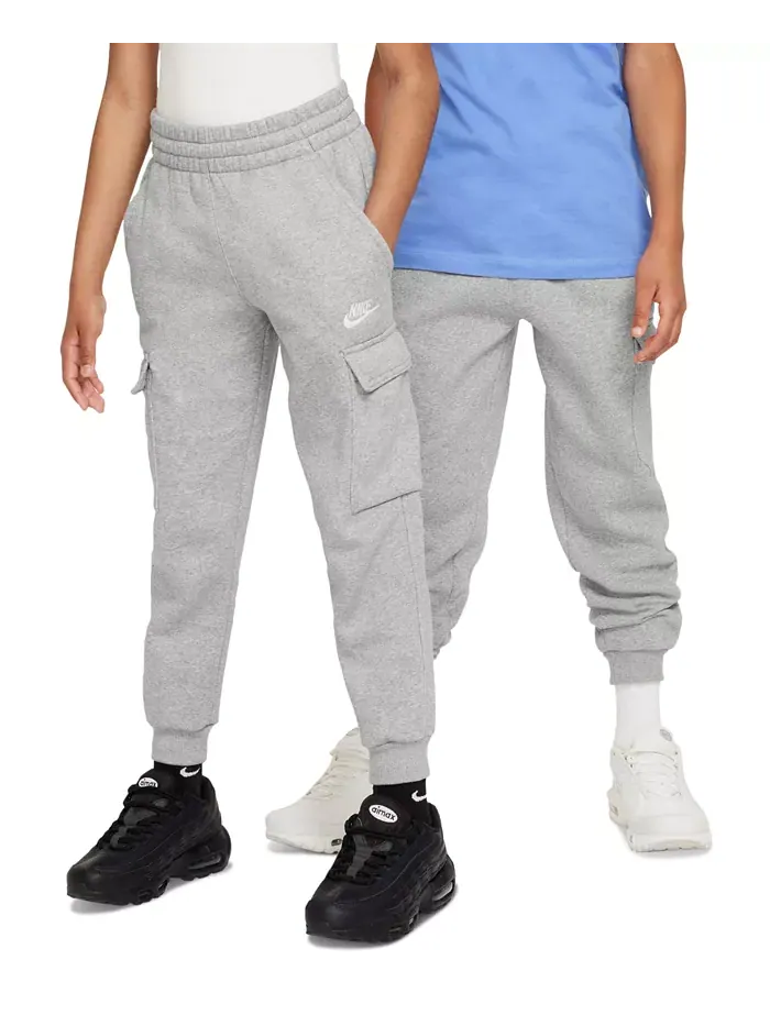 Мальчики и девочки 8-10 лет спортивная одежда Club Fleece карго-штаны Nike — изображение 1 из 4, серый