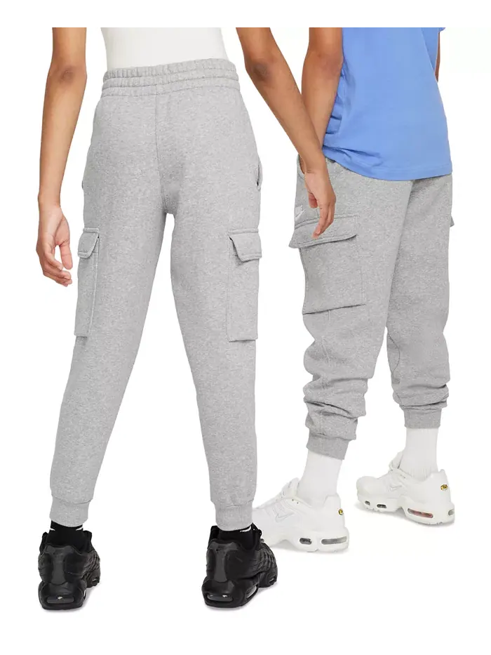 Мальчики и девочки 8-10 лет спортивная одежда Club Fleece карго-штаны Nike — изображение 3 из 4, серый