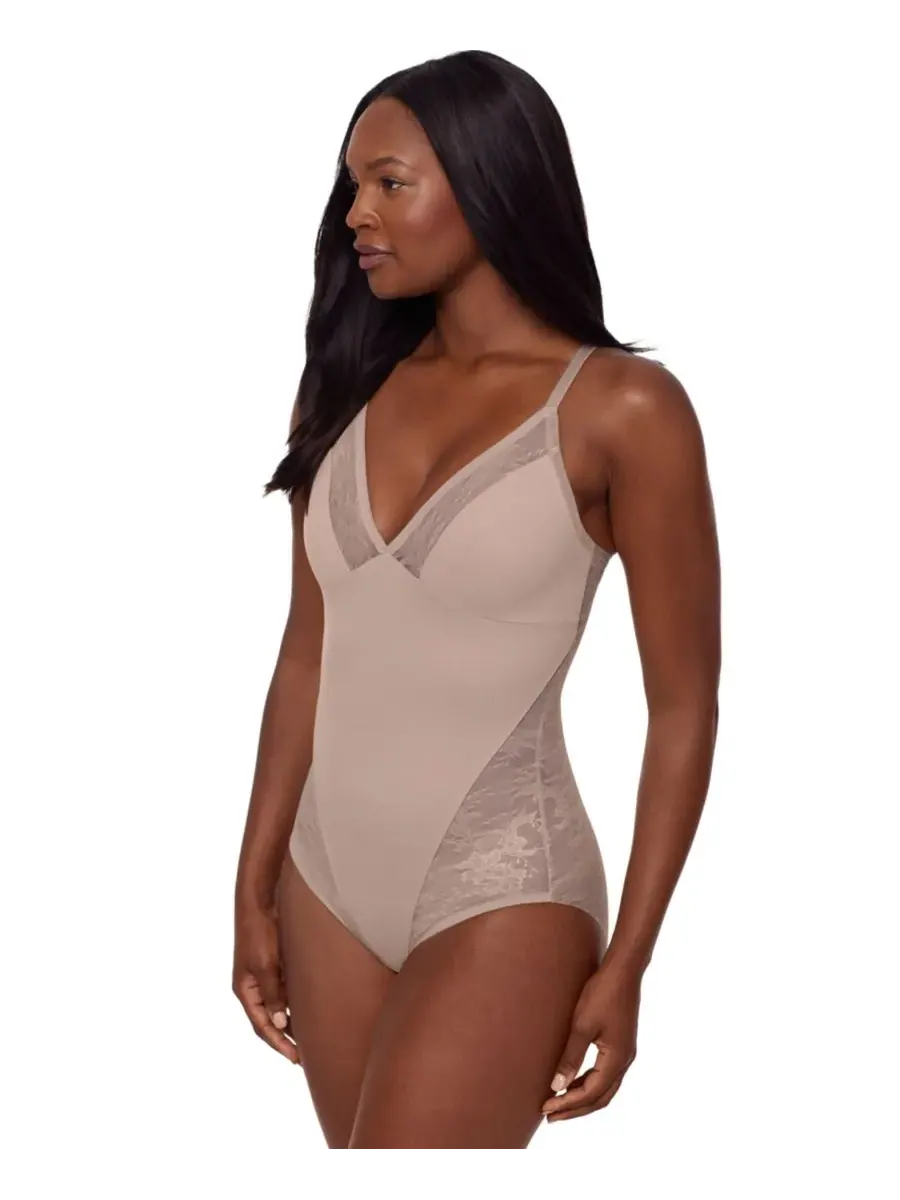Женский корректирующий боди Modern Romance 2470 Miraclesuit — изображение 2 из 4, штукатурка