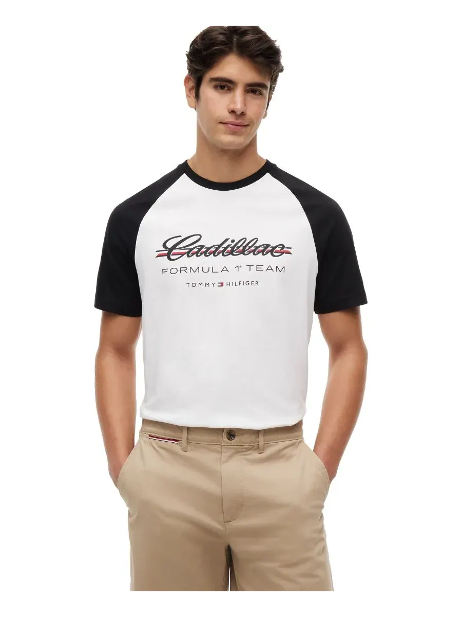 Мужская футболка-реглан с надписью Cadillac F1 Tommy Hilfiger — изображение 1 из 4, белый/черный
