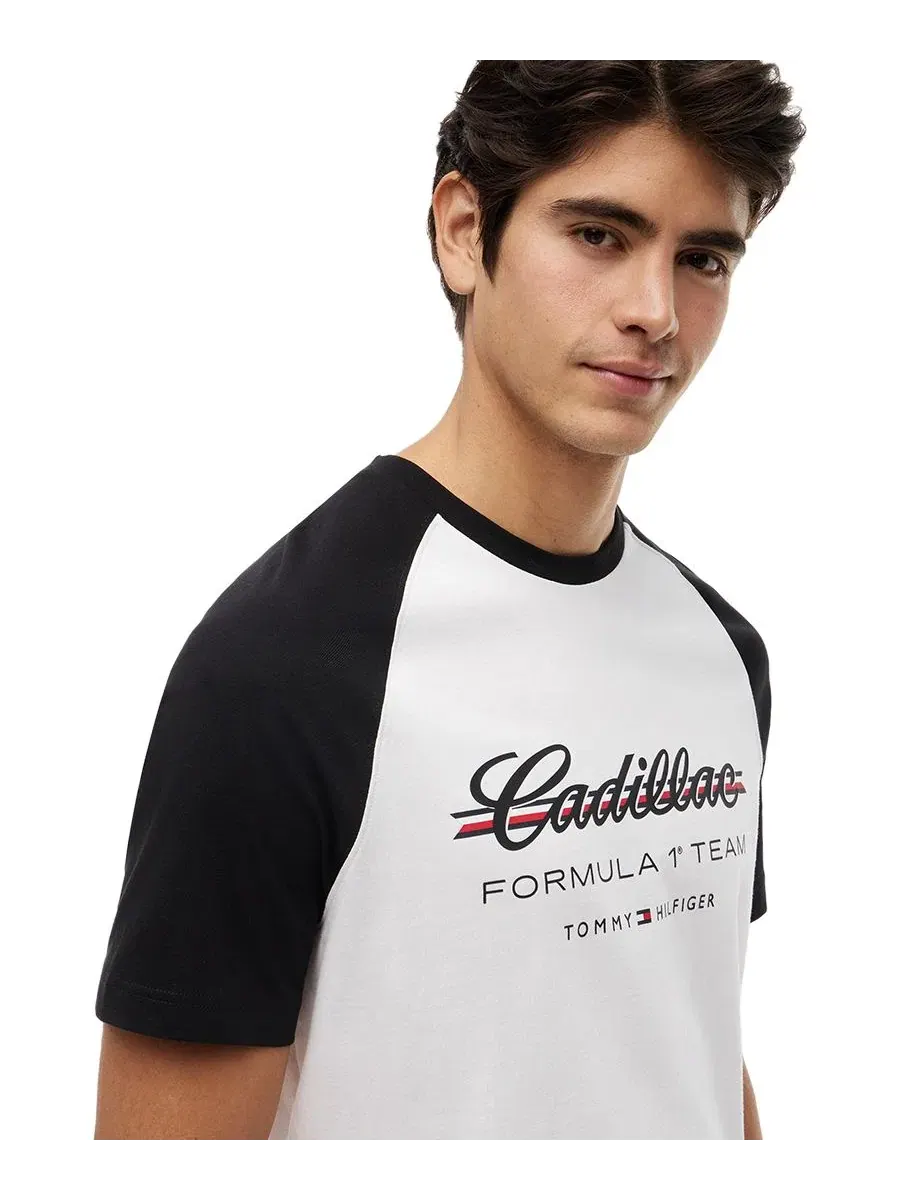 Мужская футболка-реглан с надписью Cadillac F1 Tommy Hilfiger — изображение 3 из 4, белый/черный
