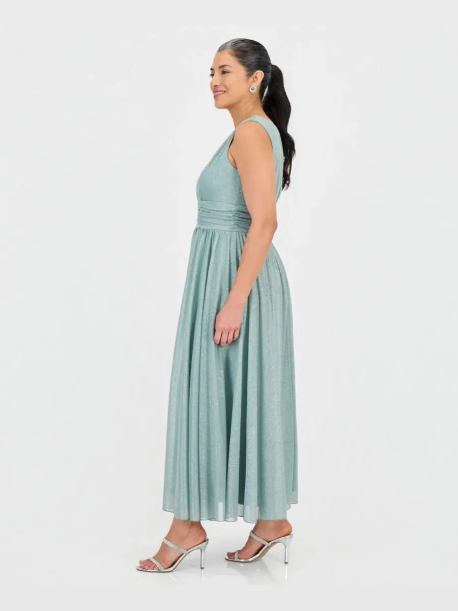 Платье-футляр без рукавов с запахом, модель Petite Surplice-Neck Sleeveless Shimmer Dress Connected — изображение 5 из 5