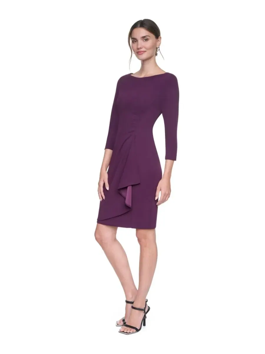 Платье-футляр с драпировкой и лодочкой, 3/4 рукав DKNY — изображение 3 из 5, изюмный фиолетовый