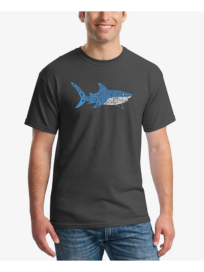 Мужская футболка Daddy Shark Word Art с коротким рукавом LA Pop Art — изображение 1 из 3, темный серый