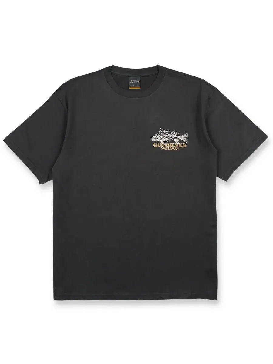 Мужская футболка Quiksilver с коротким рукавом и рисунком «Рыбийы кости» Quiksilver Waterman — изображение 2 из 3, фантомный