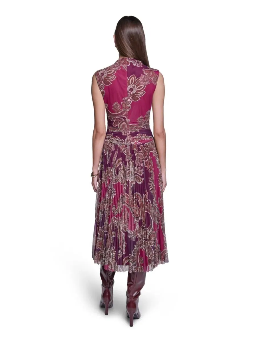 Платье миди из сетки с принтом пейсли, модель Mock Neck Mesh Midi Dress Halston — изображение 5 из 5, глубокий/мульти