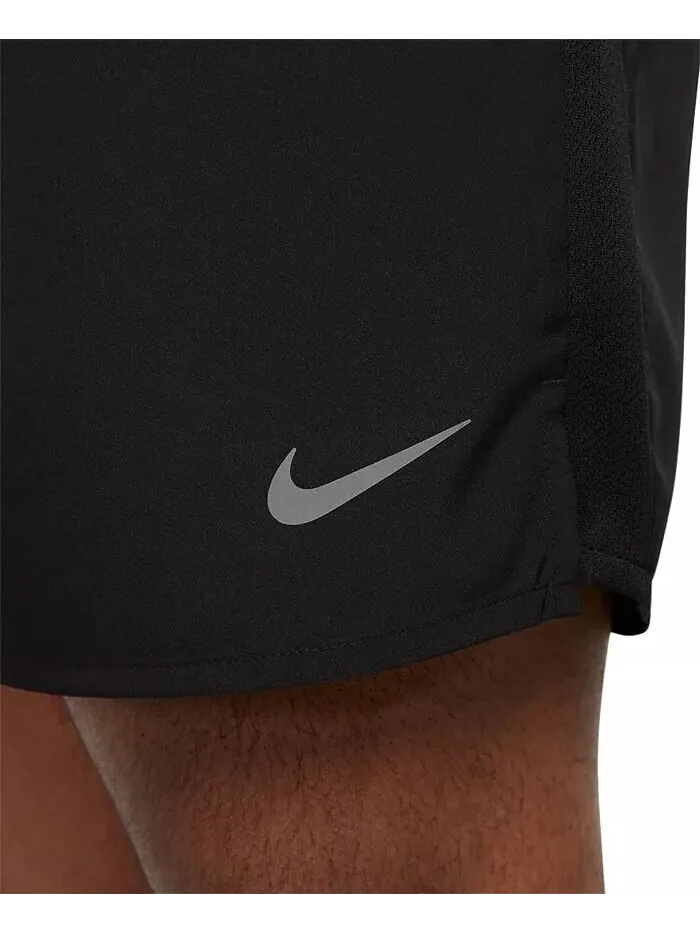 Мужские беговые шорты Challenger Dri-FIT с короткой подкладкой 7 дюймов Nike — изображение 7 из 9, черный/серебристый