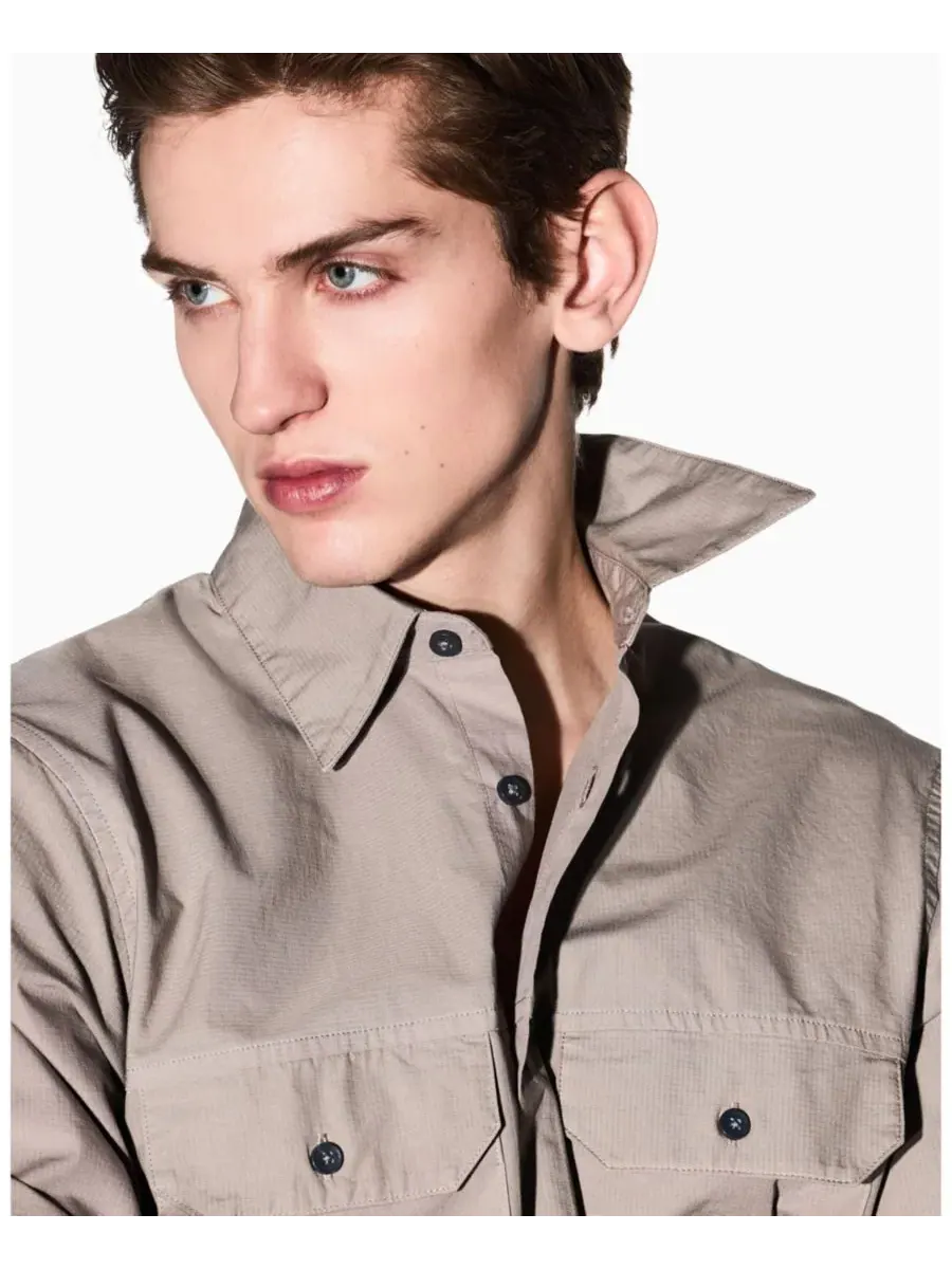 Мужская рубашка с длинными рукавами из рипстопа с карманом A|X Armani Exchange — изображение 3 из 3, бежевый
