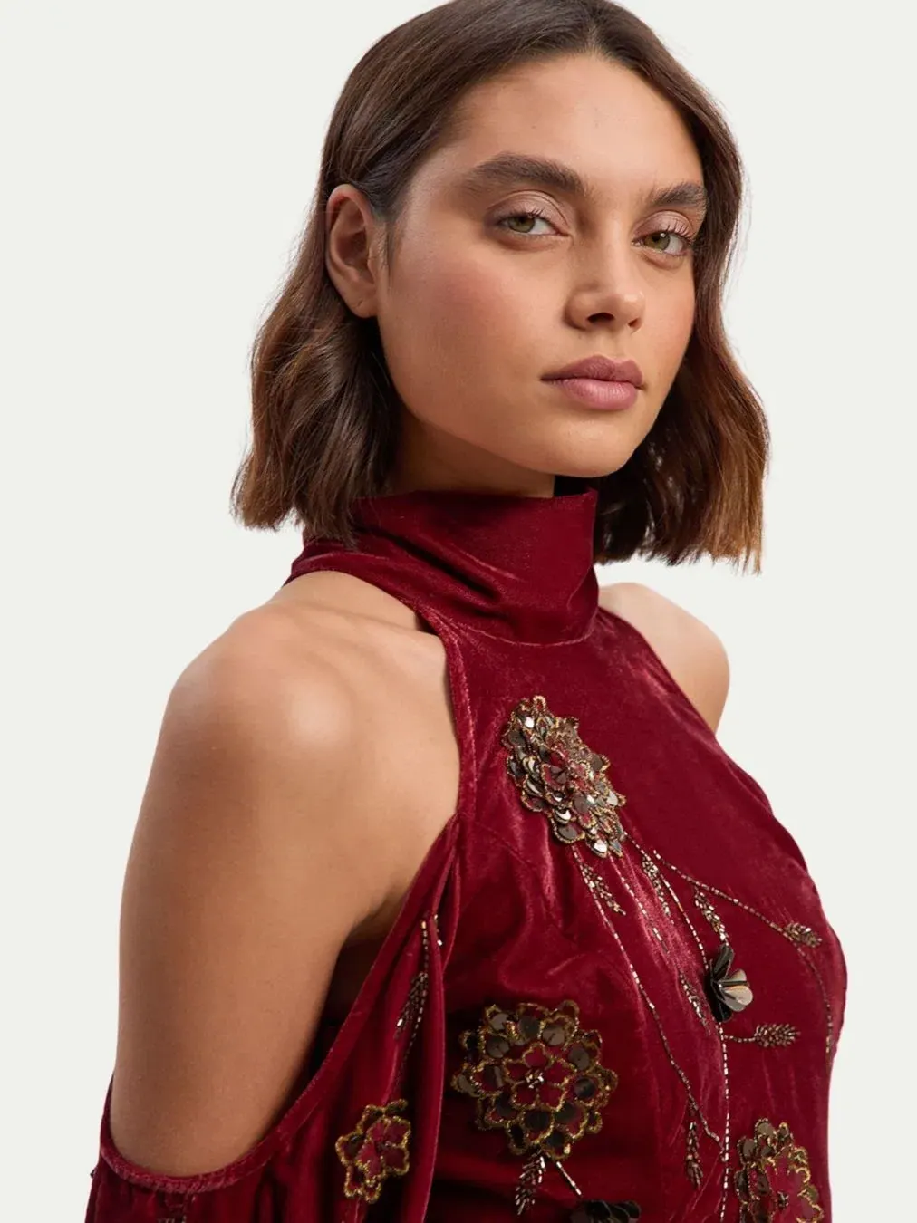 Женское вышитое макси-платье с высоким воротником Karen Millen — изображение 4 из 8, красный