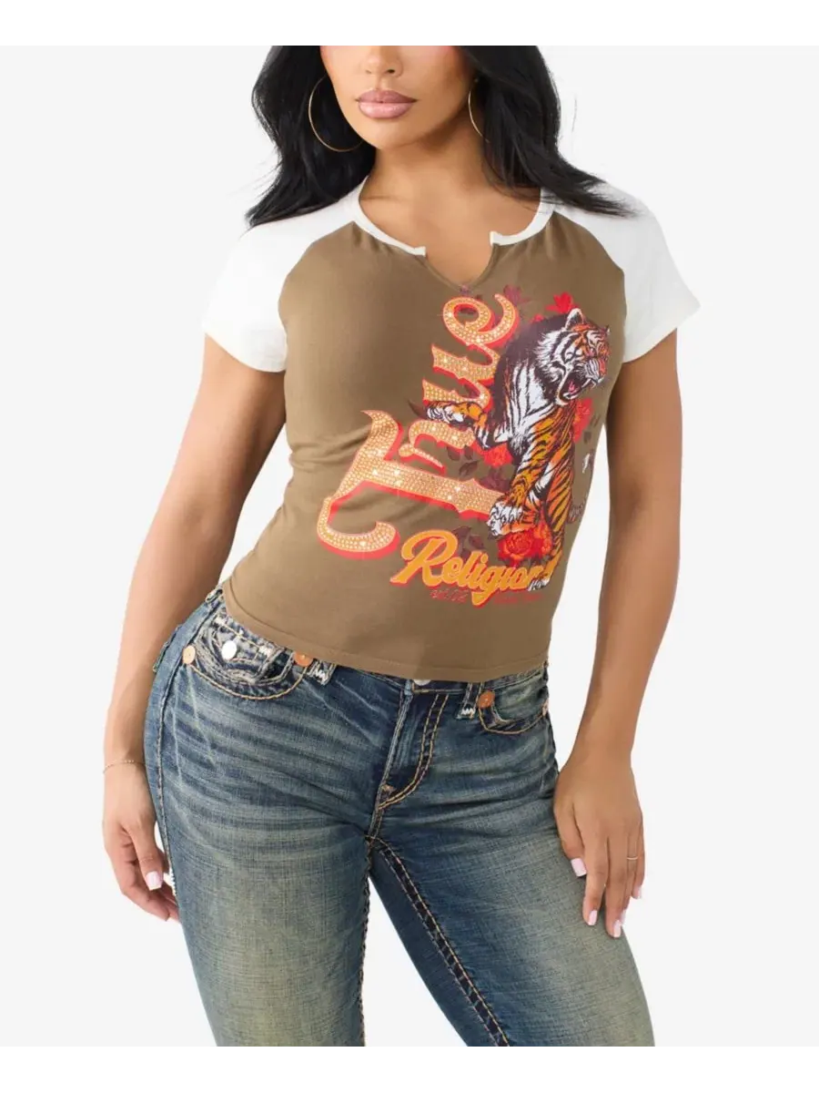 Футболка с контрастными рукавами реглан и вырезом каре, модель Contrast Raglan Notch True Religion — изображение 1 из 3
