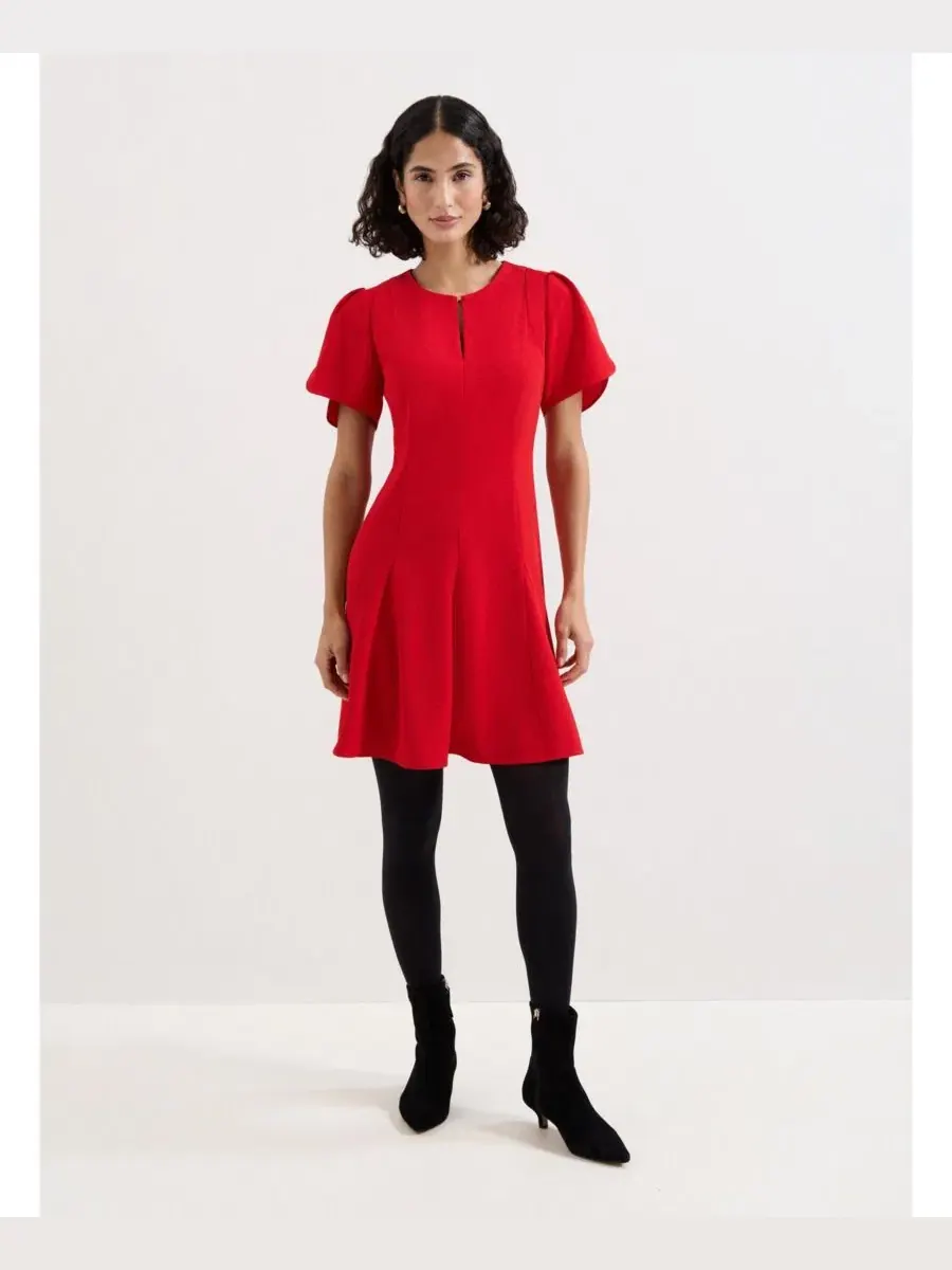 Платье-трапеция Elia Fit-Flare Mini Keyhole-Neck Phase Eight — изображение 6 из 8, красный