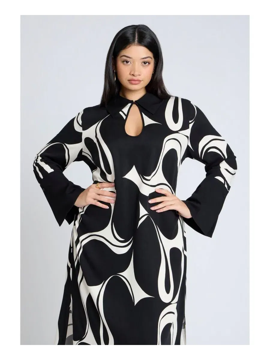 Макси-платье с принтом, модель Printed Collared Maxi Dress ELOQUII — изображение 3 из 4, кремовый