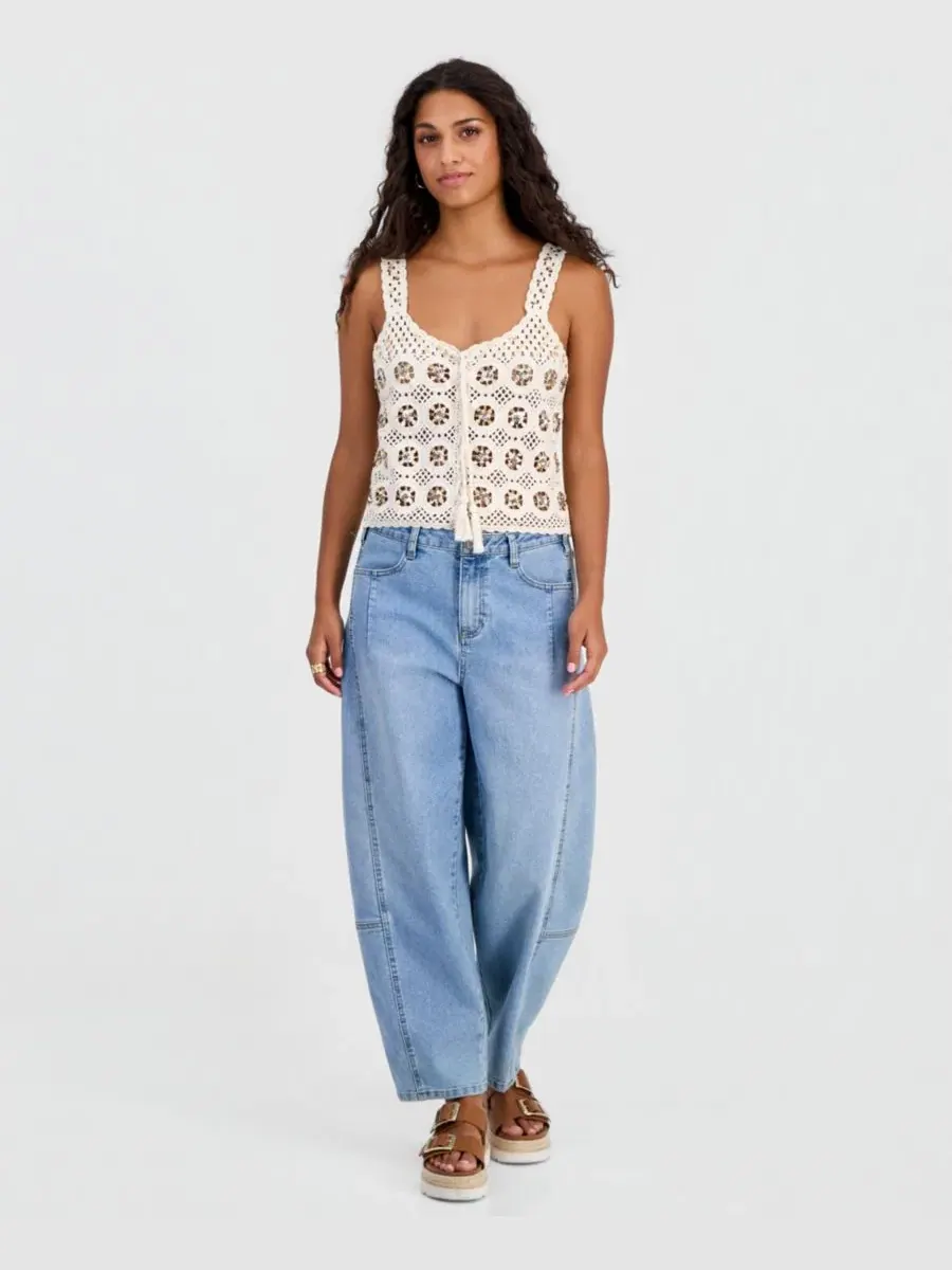 Топ-майка крючком с пайетками, модель Petite Sequin Crochet Tank And Now This — изображение 4 из 4, коричневый