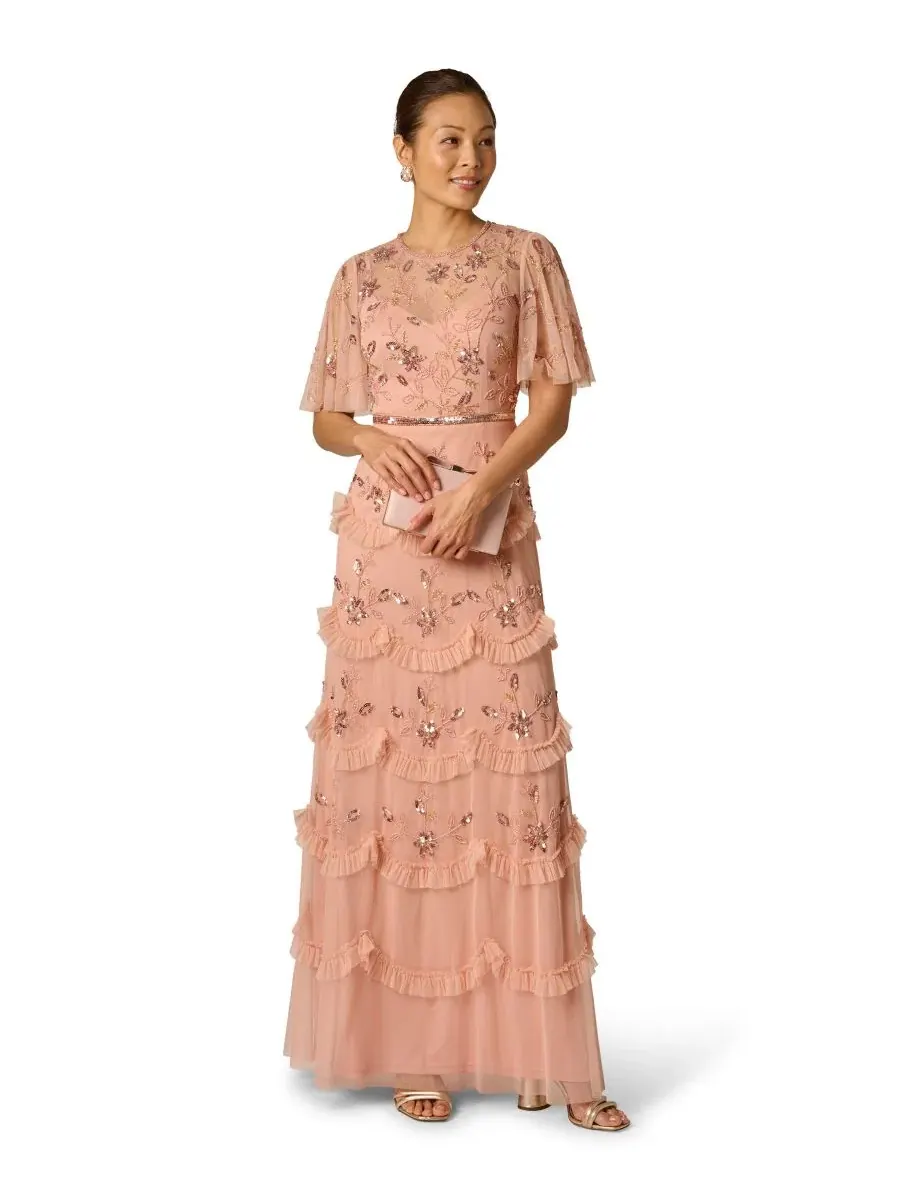 Платье с бисерной сеткой и воланами, модель Bead Mesh Crewneck Ruffle Dress Adrianna Papell — изображение 2 из 4, коралл