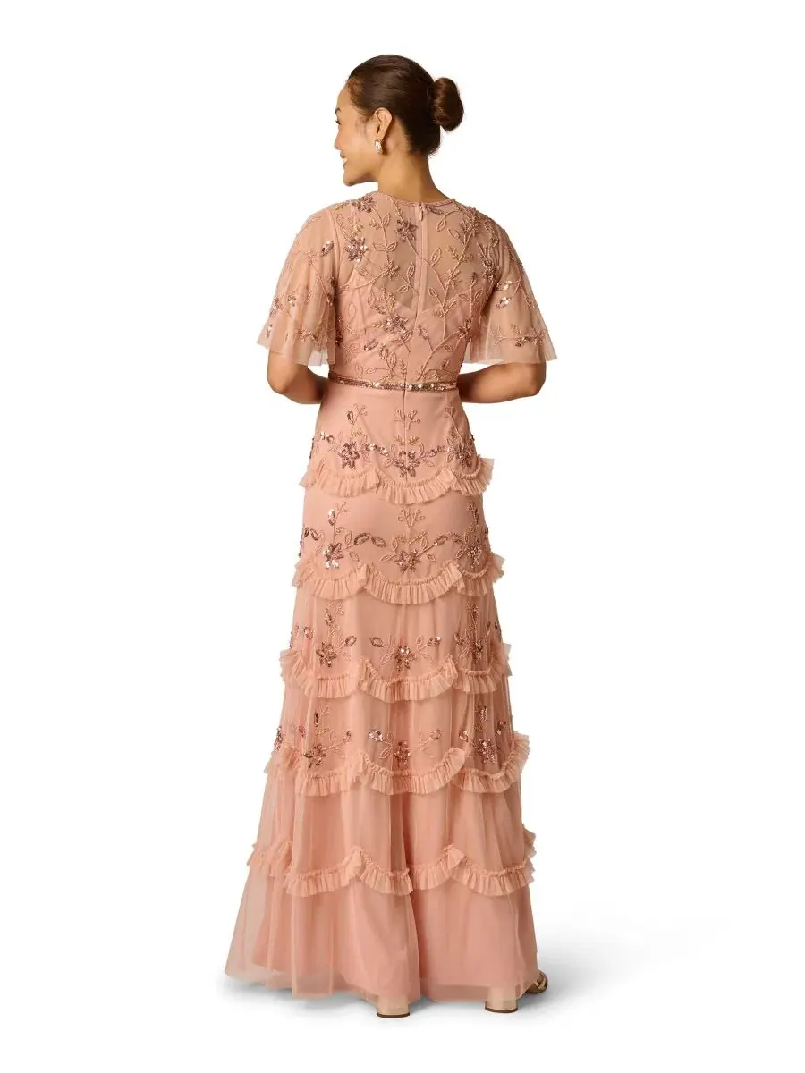 Платье с бисерной сеткой и воланами, модель Bead Mesh Crewneck Ruffle Dress Adrianna Papell — изображение 4 из 4, коралл