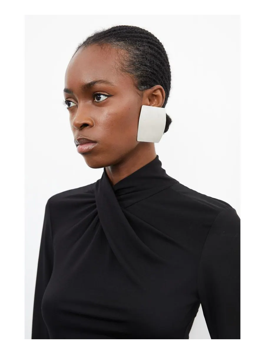 Топ с высоким воротником из смеси джерси и жоржета Karen Millen — изображение 7 из 8, черный