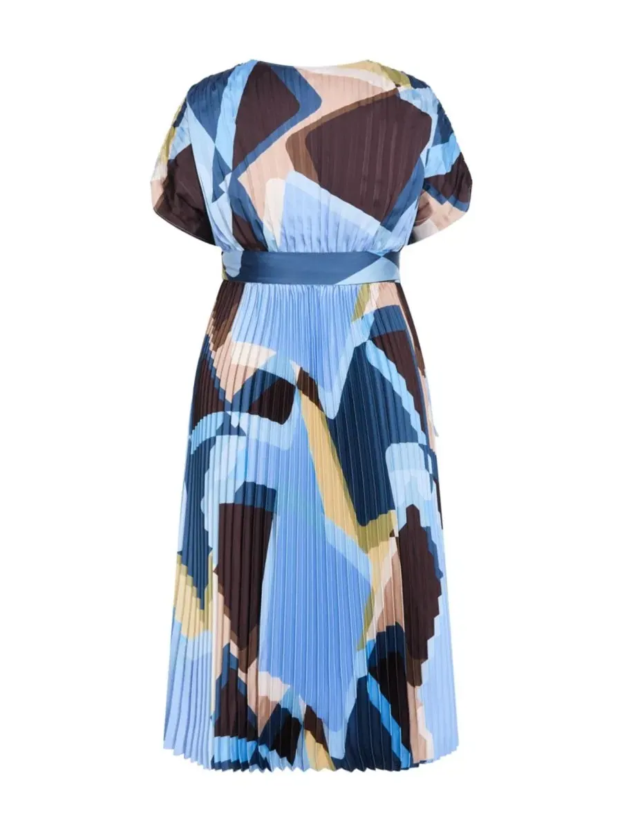 Платье миди с запахом и плиссе Hailey Geo Abstract Print Pleat Wrap CITY CHIC — изображение 4 из 4, синий