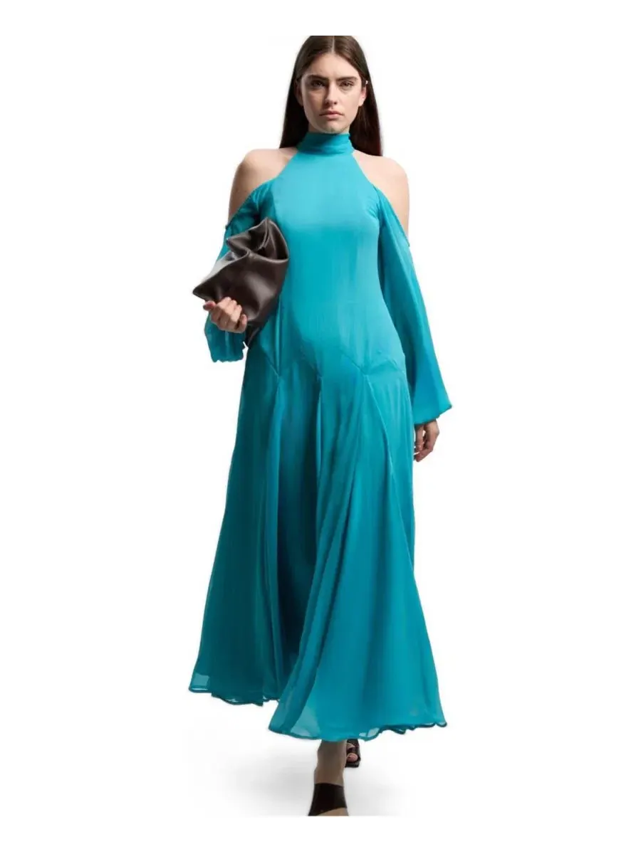 Платье макси с открытыми плечами, модель Cold Shoulder Karen Millen — изображение 1 из 4, голубой