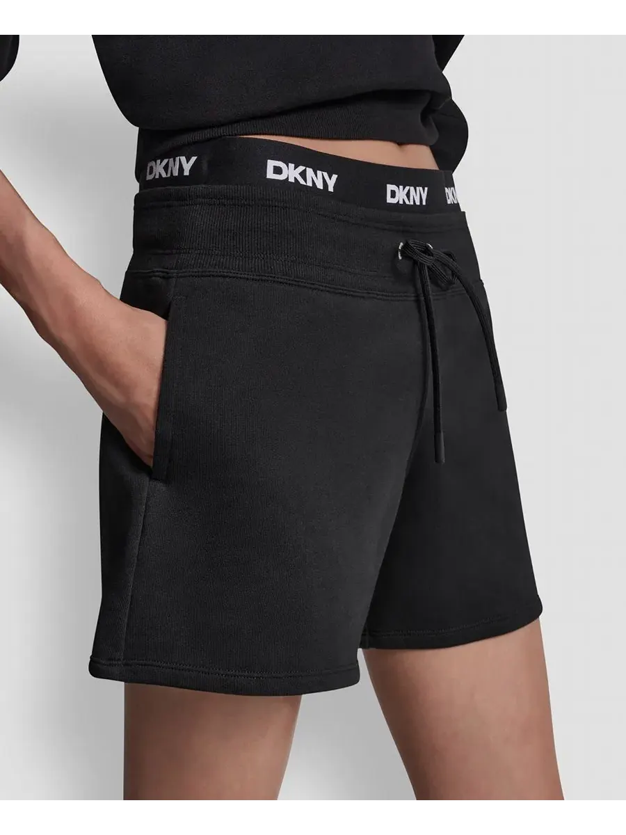 Женские шорты с высокой посадкой, логотипом и эластичным поясом Dkny Sport — изображение 3 из 4, черный