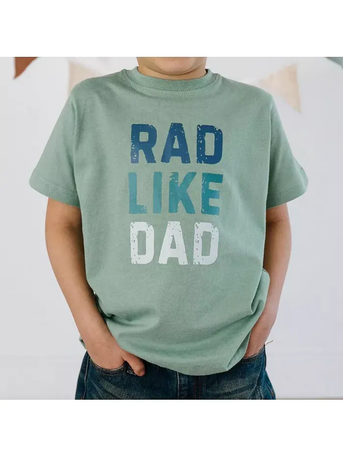 Футболка с коротким рукавом для мальчиков Rad Like Dad Sweet Wink — изображение 2 из 7, шалфейный