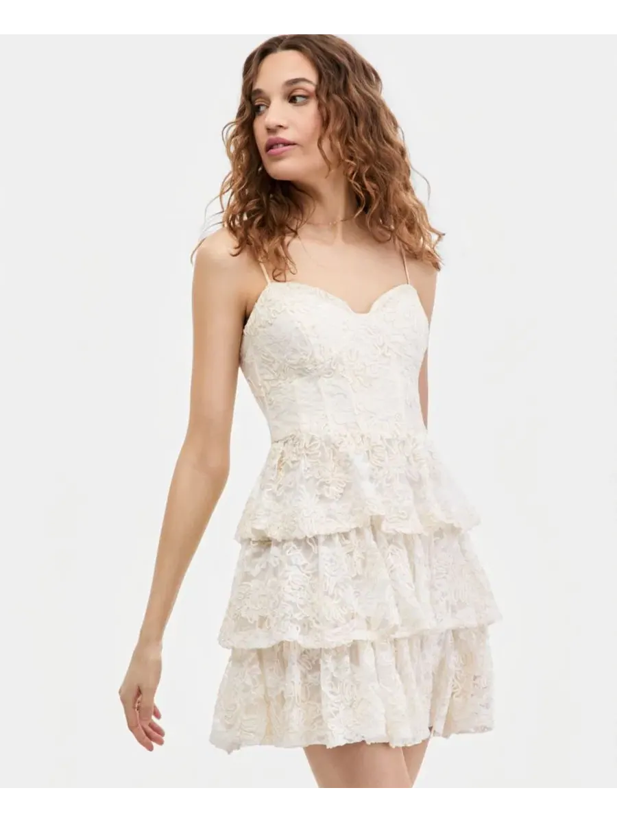 Платье мини с кружевными ярусами Sweetheart Neck Tiered-Lace Mini Dress SENI & CADE — изображение 6 из 6, белый