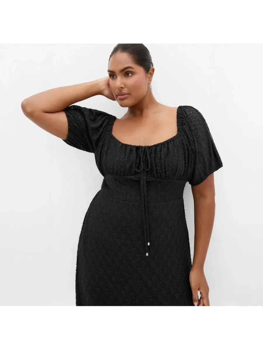 Платье миди с кружевными рукавами Lani Lace Short Sleeve Midi Dress CITY CHIC — изображение 3 из 5, черный