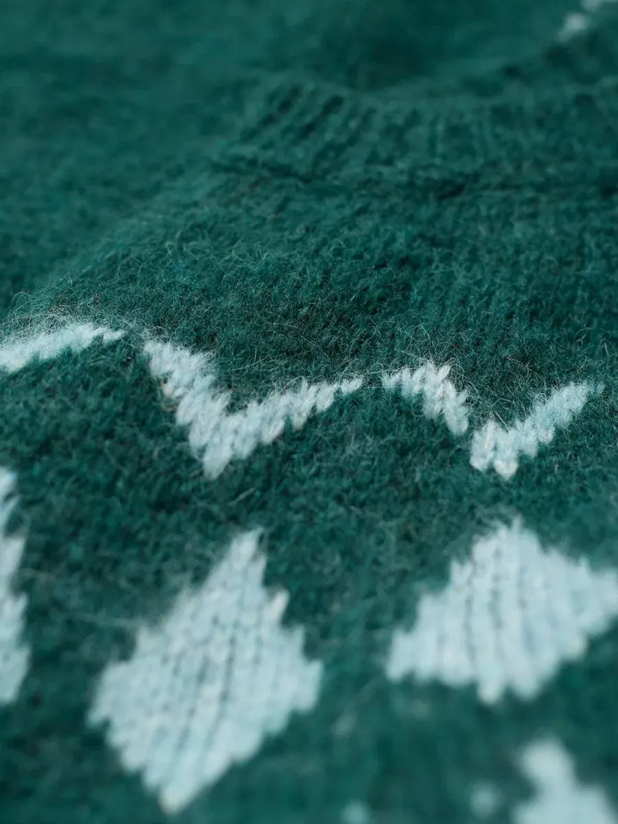 Женский свободный свитер с кокеткой с ромбовидным узором Celtic & Co. — изображение 4 из 8, зеленый