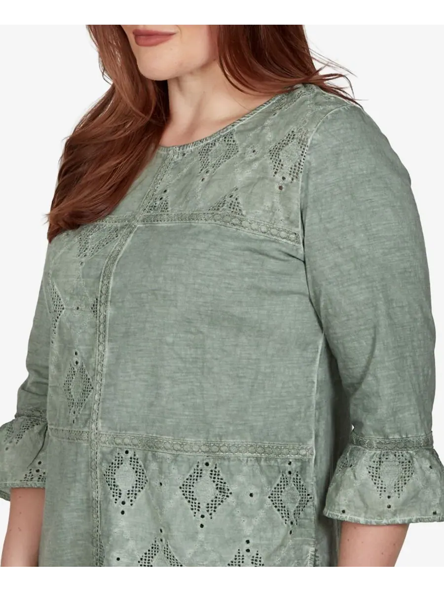 Женский топ с тональными вставками Provence Tonal Spliced Patchwork Top Alfred Dunner — изображение 4 из 5, оливковый