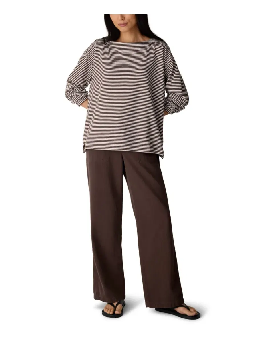 Топ с полоской, с лодочкой, с длинным рукавом, свободного кроя Eileen Fisher — изображение 2 из 4, трюфель