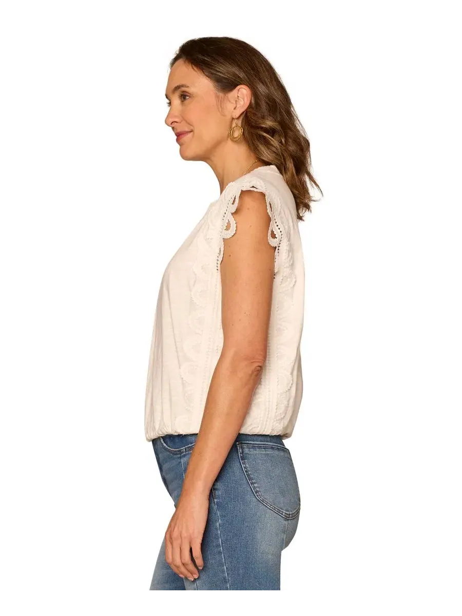 Топ с баской и рукавом-крылышком Petite Bubble Hem Cap-Sleeve Top Democracy — изображение 2 из 3, белый