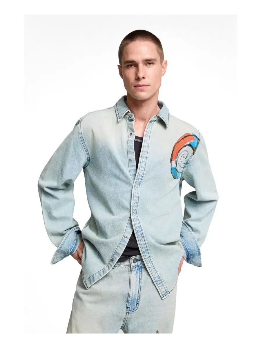 Мужская джинсовая рубашка с вышивкой Desigual