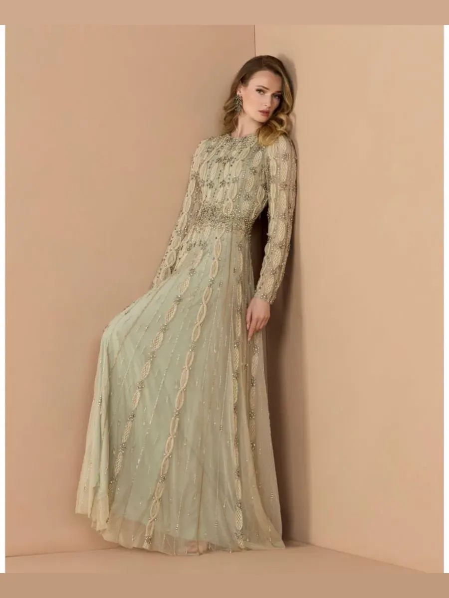 Платье-трапеция с длинным рукавом и вышивкой Mac Duggal, Nude Sage — изображение 3 из 6, бежевый