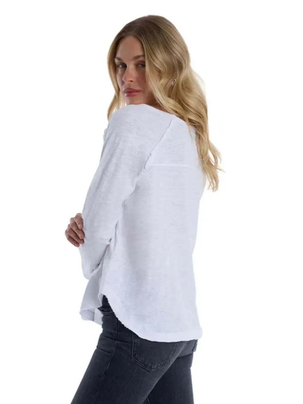 Женская футболка с длинным рукавом реглан WILT Clothing — изображение 2 из 6, белый