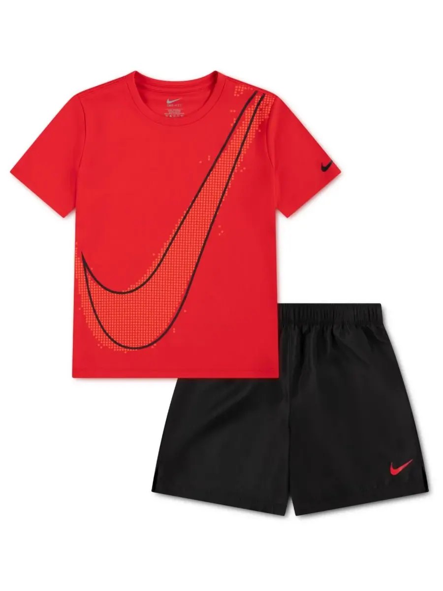 Детский комплект из двух предметов: футболка с круглым вырезом Dri-FIT и тканые шорты для мальчиков — изображение 1 из 5