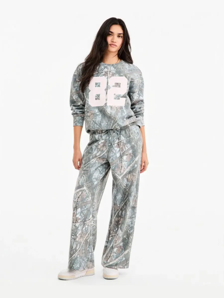 Свитшот с принтом California Madden Girl, Camo Print — изображение 3 из 4
