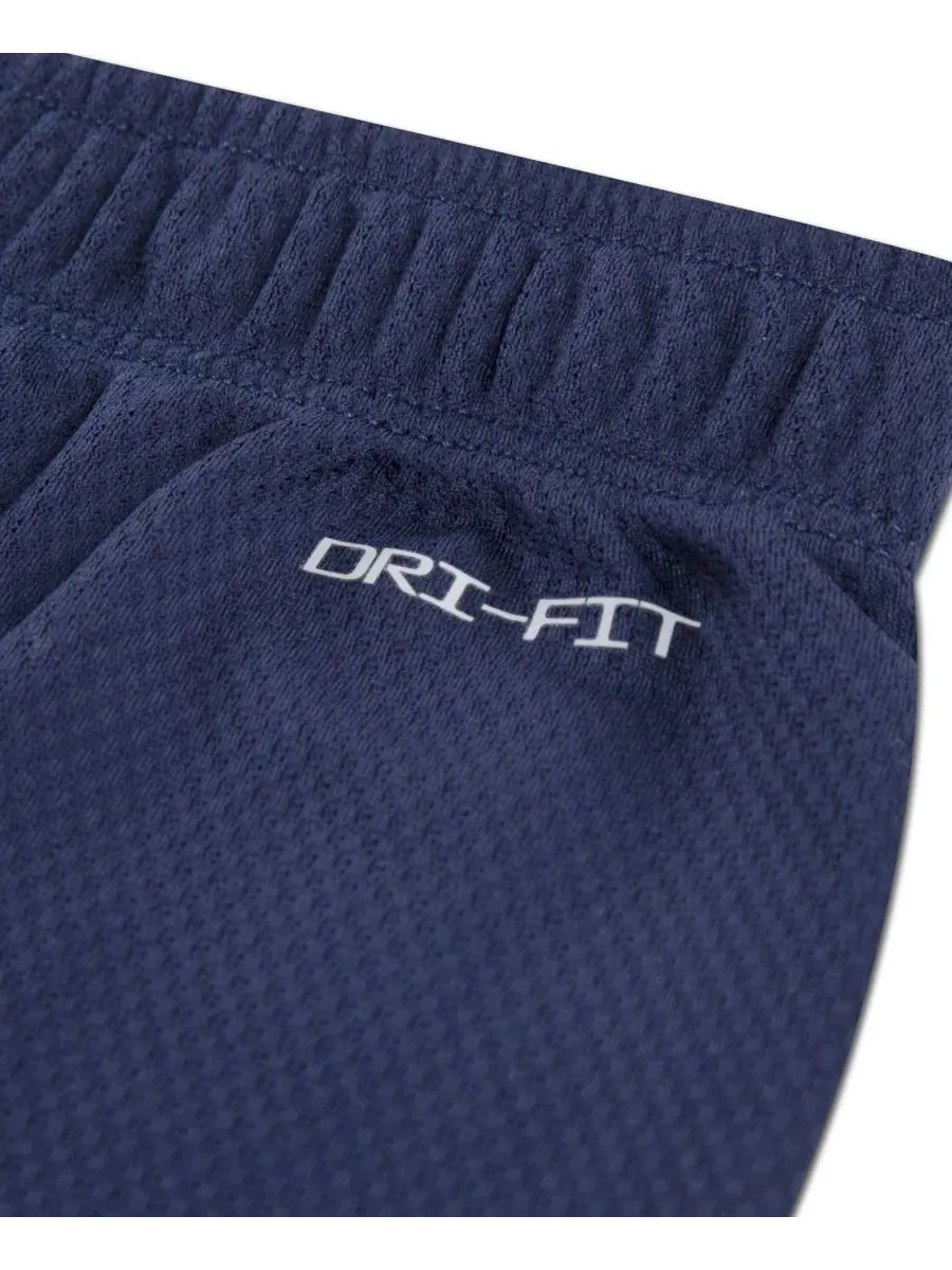 Детский комплект из футболки с коротким рукавом и шорт Dri-FIT с изображением бейсбольных — изображение 4 из 5