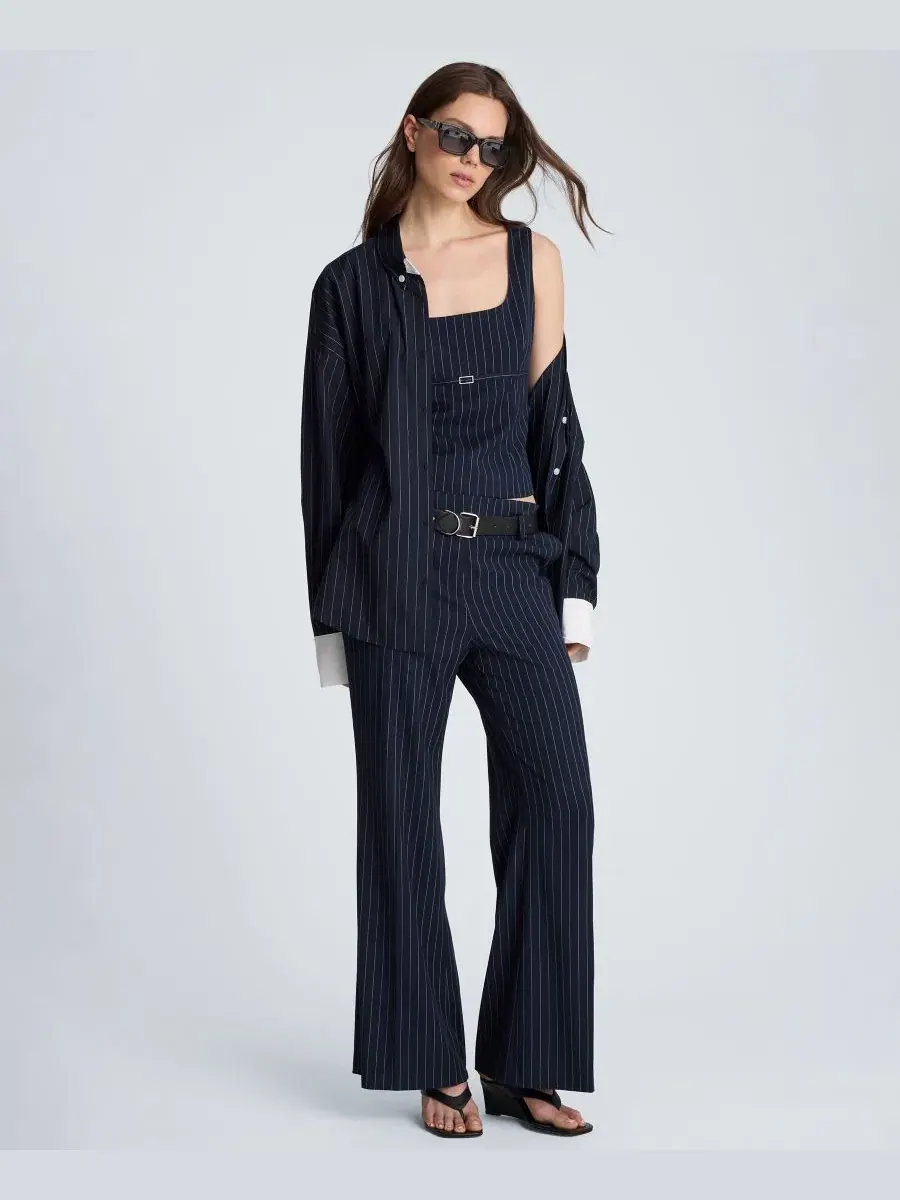 Топ приталенный с завышенной талией и поясом, с пинстрип-принтом Kenneth Cole — изображение 2 из 5, темно-синий