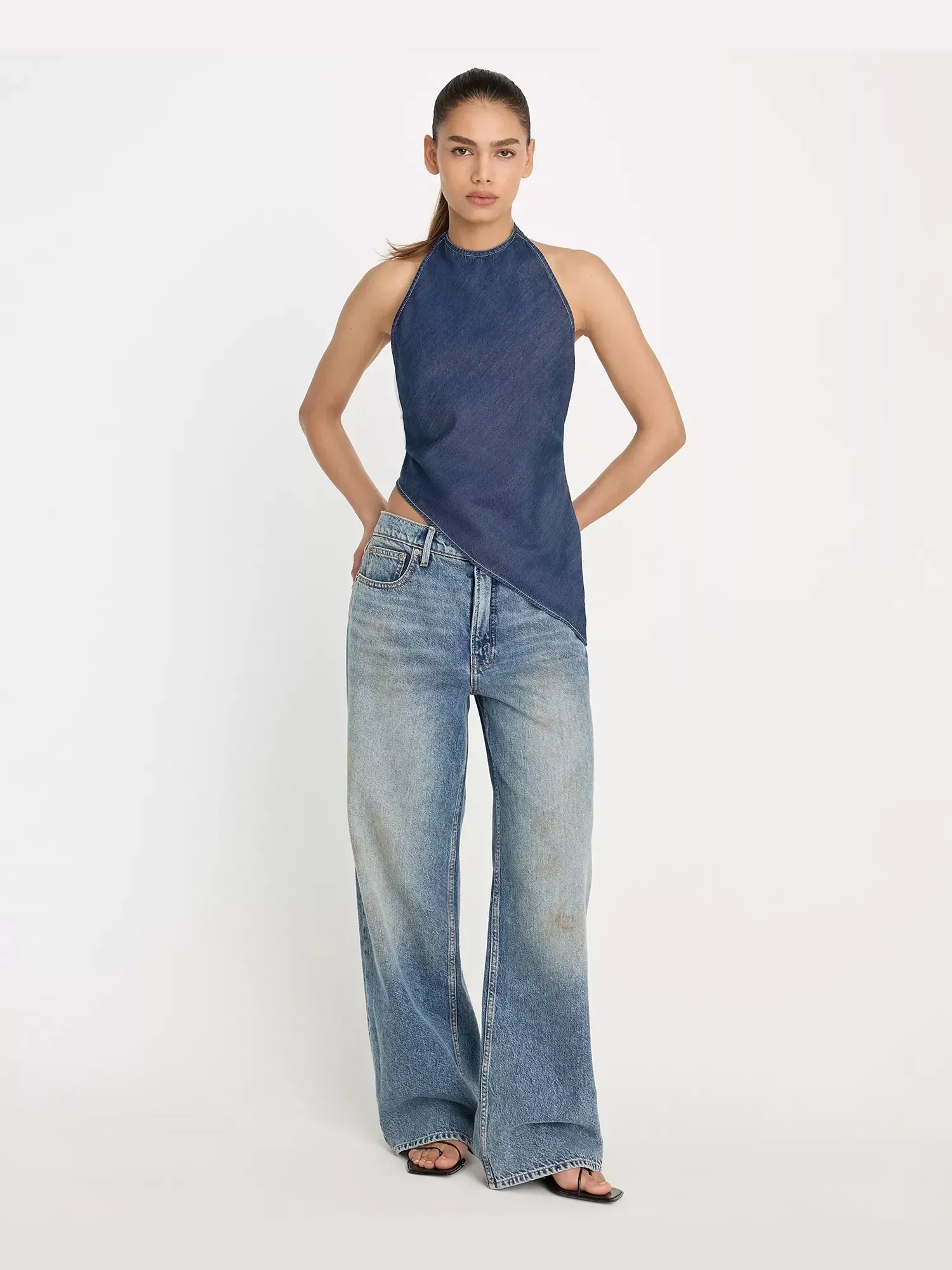 Топ Good American Asymmetric Hem Halter Neck — изображение 2 из 4, индиго
