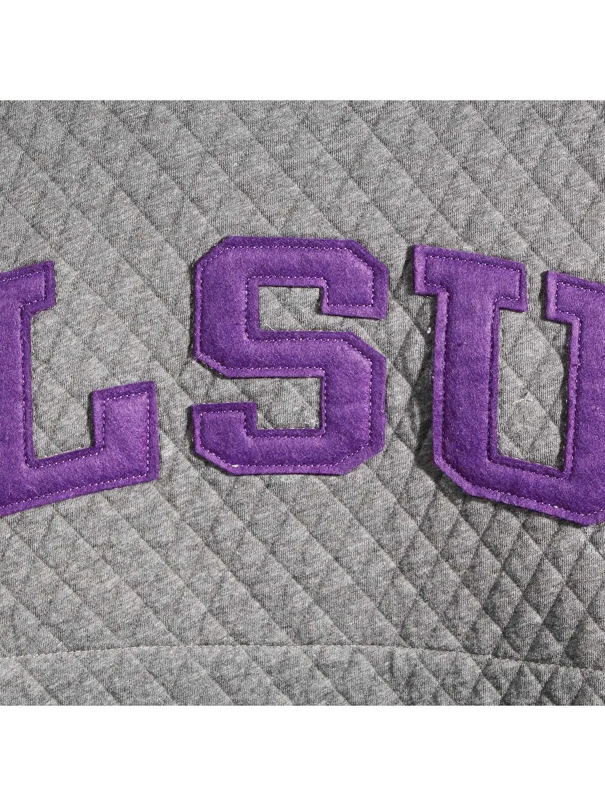 Женский серый стеганый свитшот с круглым вырезом LSU Tigers Moose Applique Pressbox — изображение 4 из 4