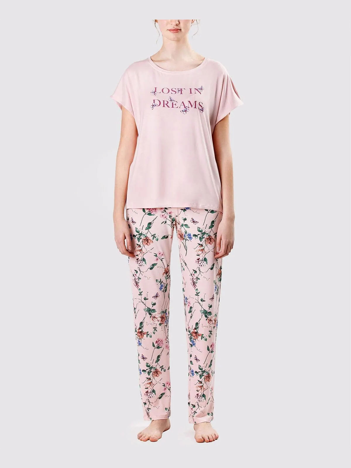 Женский ультрамягкий пижамный комплект Lost in Dreams MOOD Pajamas