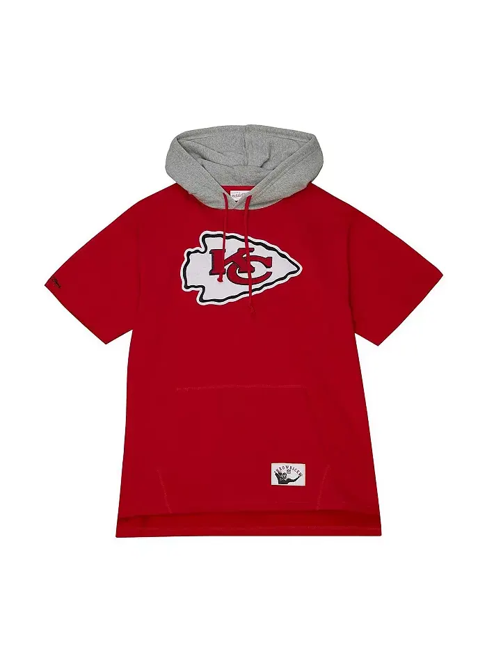 Мужская красная толстовка с коротким рукавом Kansas City Chiefs Postgame Mitchell & Ness — изображение 2 из 3